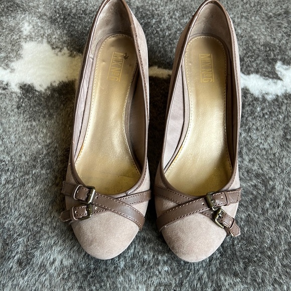 Taupe Wedge Heels - Picture 1 of 4